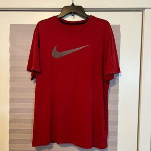 Nike Dri-Fit T-shirt - XL